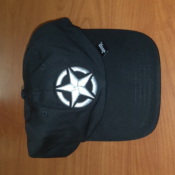 Jeep Ladies Embroidered Black Gray Star Adjustable Cap - Picture 1 of 7